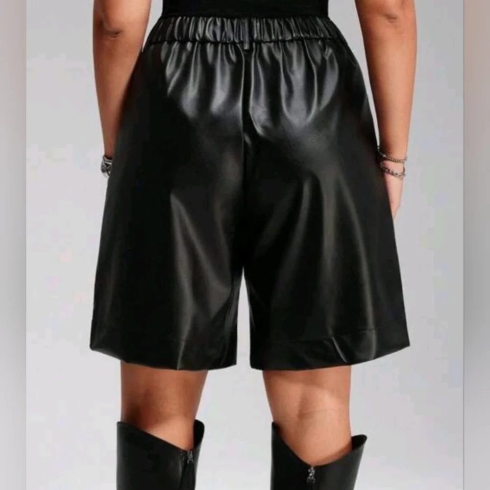 SHEIN Plus Casual PU Shorts - Picture 2 of 4